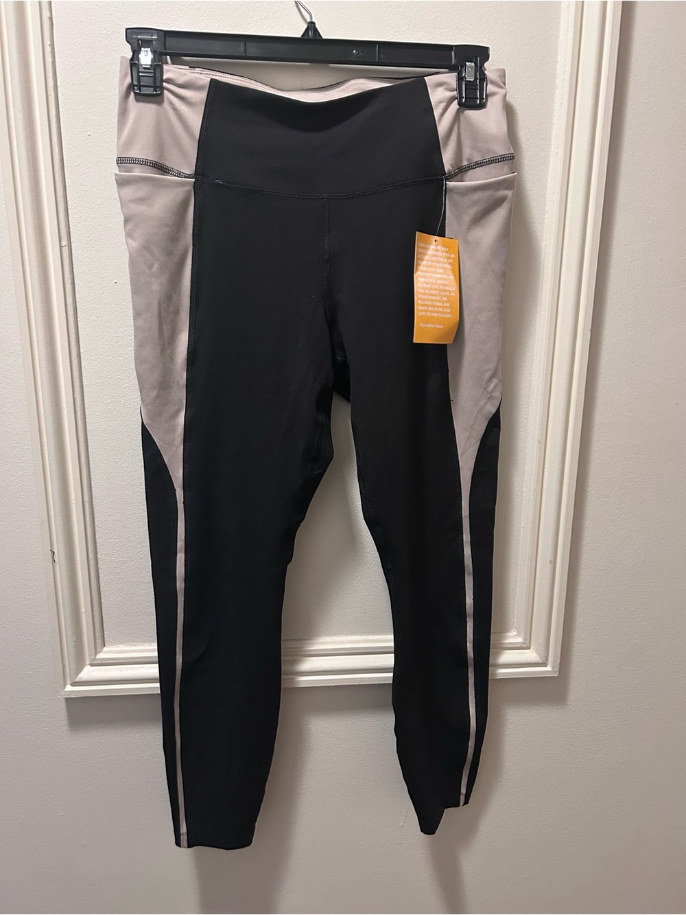 NWT Avia Black and Taupe Colorblock Performance Leggings